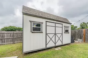 337 Snapdragon Ct, Burleson, TX 76028 - Photo 39