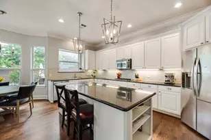 5736 Goodwin Ave, Dallas, TX 75206 - Photo 15