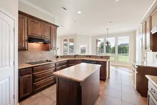 117 Thames Cir, Waxahachie, TX 75165 - Photo 11