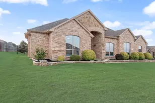117 Thames Cir, Waxahachie, TX 75165 - Photo 3