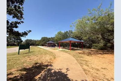 7036 Sandybrook Drive, Fort Worth, TX 76120 - Photo 27