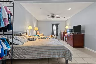 7036 Sandybrook Dr, Fort Worth, TX 76120 - Photo 17