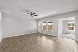4237 Cornerstone Cir, Granbury, TX 76048 - Photo 17