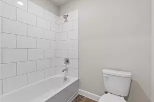 4237 Cornerstone Cir, Granbury, TX 76048 - Photo 5