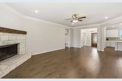 113 Cooper Court, Springtown, TX 76082 - Photo 7
