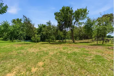 113 Cooper Court, Springtown, TX 76082 - Photo 33