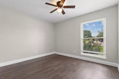 530 Edgemere Drive, Garland, TX 75043 - Photo 17
