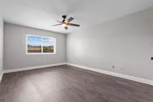 530 Edgemere Dr, Garland, TX 75043 - Photo 13