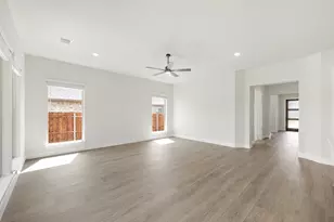 1004 Goldenrod Dr, Justin, TX 76247 - Photo 15