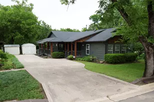 1016 W Collins St, Denton, TX 76201 - Photo 5