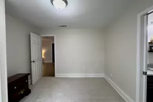 1016 W Collins St, Denton, TX 76201 - Photo 13