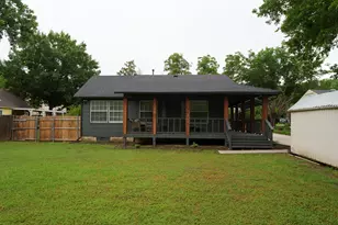 1016 W Collins St, Denton, TX 76201 - Photo 25