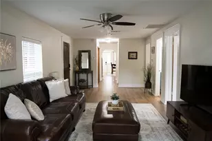 1016 W Collins St, Denton, TX 76201 - Photo 3