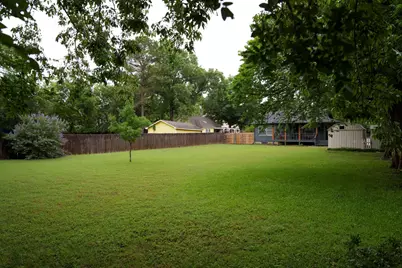 1016 W Collins Street, Denton, TX 76201 - Photo 5