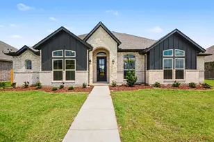 1913 Barrix Ln, DeSoto, TX 75115 - Photo 3