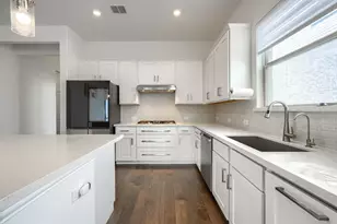 2009 Brookhurst St, Celina, TX 75009 - Photo 11