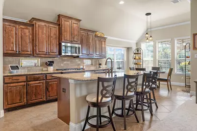 604 Satinwood Lane, Euless, TX 76039 - Photo 13