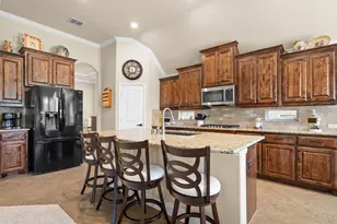 604 Satinwood Ln, Euless, TX 76039 - Photo 15