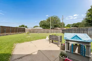1317 Glenville Dr, Garland, TX 75042 - Photo 27