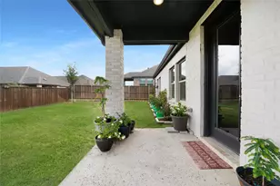 2424 Yosemite Wy, Corinth, TX 76210 - Photo 33