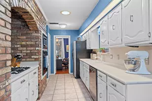 605 Hinsdale Dr, Arlington, TX 76006 - Photo 5
