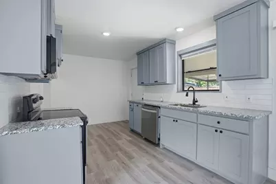 10915 Cotillion Drive, Dallas, TX 75228 - Photo 15