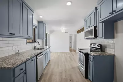 10915 Cotillion Drive, Dallas, TX 75228 - Photo 17