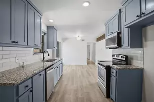 10915 Cotillion Dr, Dallas, TX 75228 - Photo 17