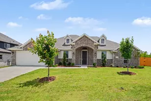 736 Candace Dr, DeSoto, TX 75115 - Photo 3