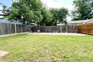 2621 E 12th St, Fort Worth, TX 76111 - Photo 19