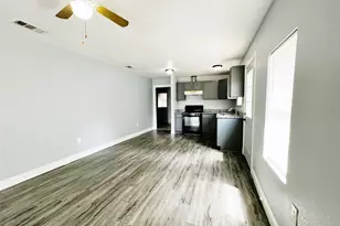 2621 E 12th St, Fort Worth, TX 76111 - Photo 5