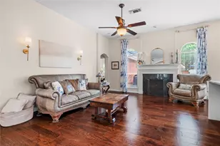 2007 Hunter Pl Ct, Arlington, TX 76006 - Photo 9