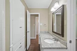 1707 Park Ridge Terrace, Arlington, TX 76012 - Photo 17