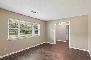 1707 Park Ridge Terrace, Arlington, TX 76012 - Photo 9