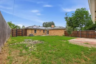5719 Enchanted Ln, Dallas, TX 75227 - Photo 29