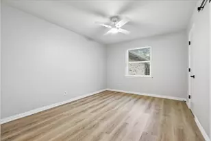 5719 Enchanted Ln, Dallas, TX 75227 - Photo 19
