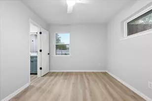 5719 Enchanted Ln, Dallas, TX 75227 - Photo 15