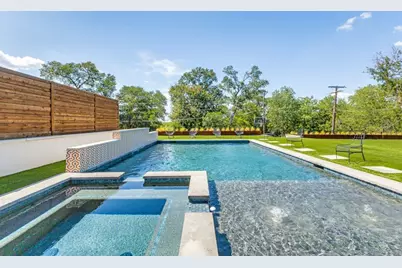 9755 Van Dyke Road, Dallas, TX 75218 - Photo 5