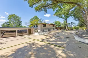 9755 Van Dyke Rd, Dallas, TX 75218 - Photo 25
