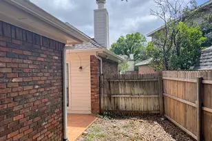 3028 Matterhorn Dr, Bedford, TX 76021 - Photo 13