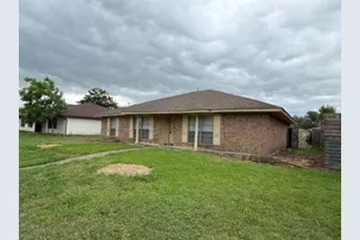 8813 Deerwood Drive, Rowlett, TX 75088 - Photo 3