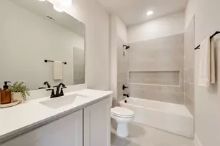 1040 Monaco Ct, Springtown, TX 76082 - Photo 17