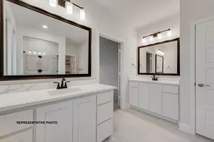 1040 Monaco Ct, Springtown, TX 76082 - Photo 11