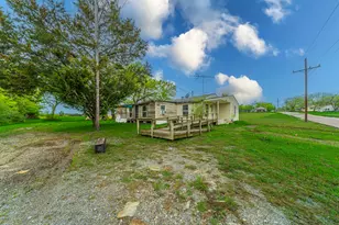 508 Summit St, Farmersville, TX 75442 - Photo 17