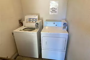 701 W Sycamore St, Denton, TX 76201 - Photo 9