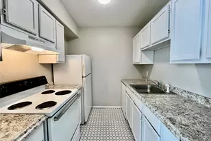 701 W Sycamore St, Denton, TX 76201 - Photo 7