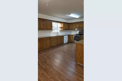 210 E Witt Street, Wolfe City, TX 75496 - Photo 5