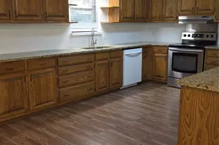 210 E Witt St, Wolfe City, TX 75496 - Photo 5