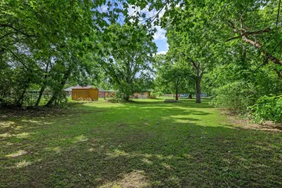 2406 Loy Lake Road, Denison, TX 75020 - Photo 33