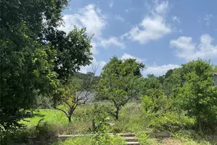 508 N 1st St, Cranfills Gap, TX 76637 - Photo 17